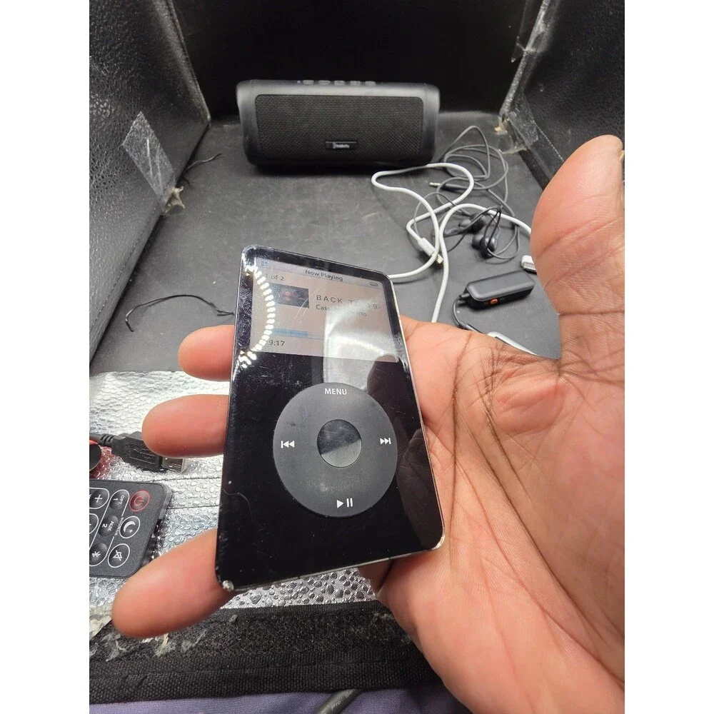 Apple iPod Video 5th Generation 30GB – Tested & Working